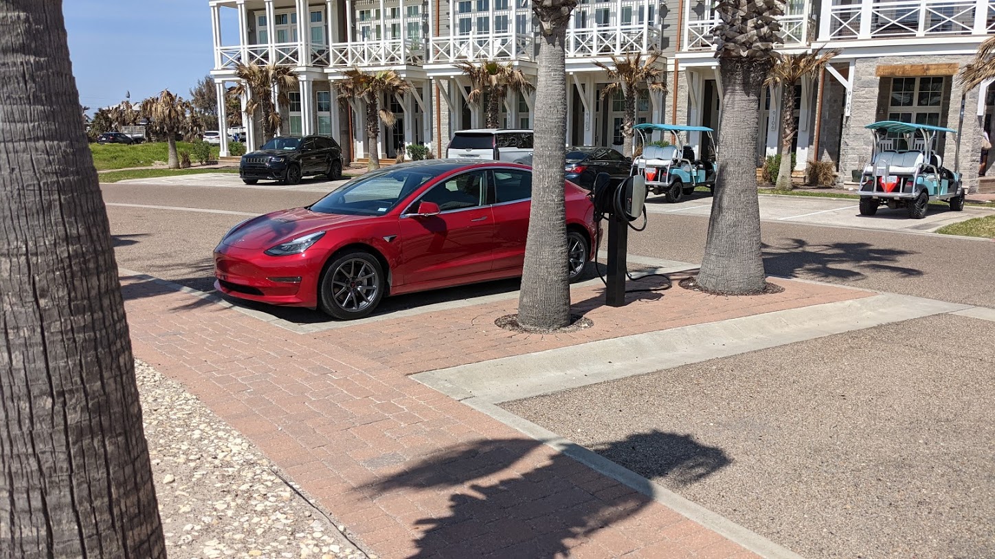 PlugInSites on X: Austin, TX - Century Oaks Terrace Supercharger. 16  stalls, $0.20-$0.39/kWh. App & Nav reported that 8 stalls are out of  order but they all seem to be working. ✓Good @